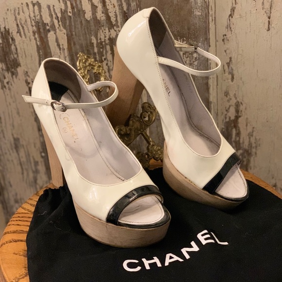 Chanel peep toe platforms sz 41 - Picture 2 of 16
